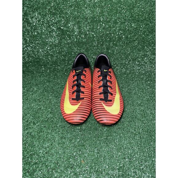 Nike Mercurial Victory Soccer Cleats Kids Size 3.5Y Black Orange Shoe 831945-870 - Picture 5 of 9